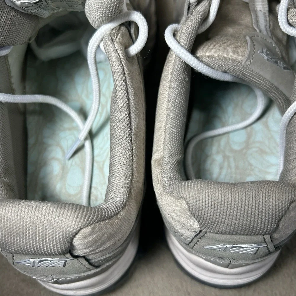 Avia Women's Size 8 W Gray Walking Trail Shoes Sneakers Athletic Lace Up‎